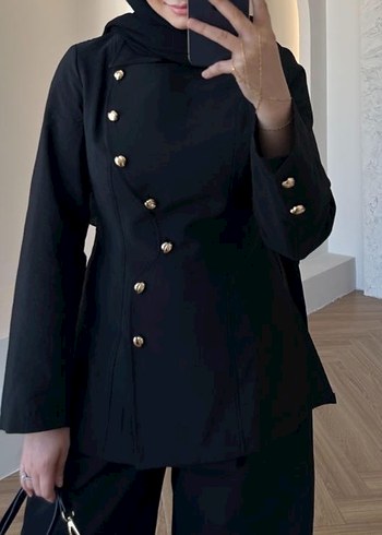 Asimetrik Düğmeli Takım - Görsel 4