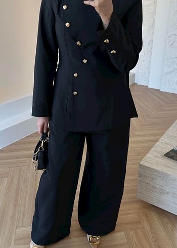 Asimetrik Düğmeli Takım - Görsel 3