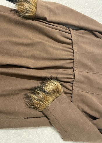 Kürklü Bej Uzun Yün Kabanı - Görsel 6