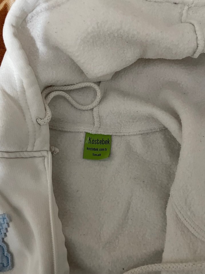 Nakışlı Düğmeli Beyaz Kadın Sweatshirt - Görsel 2