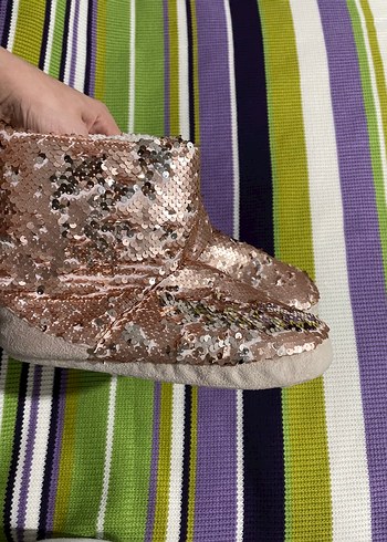 Kadın Pullu Yılan Desenli Sıcak Terlik - Görsel 3