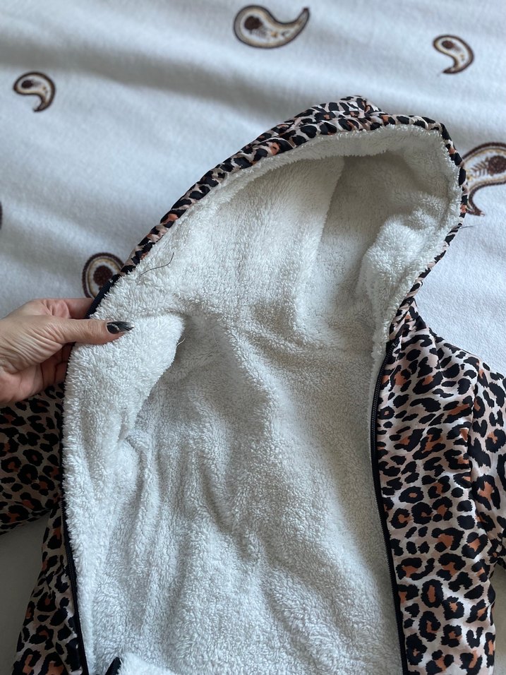 Kürklü Leopar Desenli Bebek Tulumu - Görsel 3