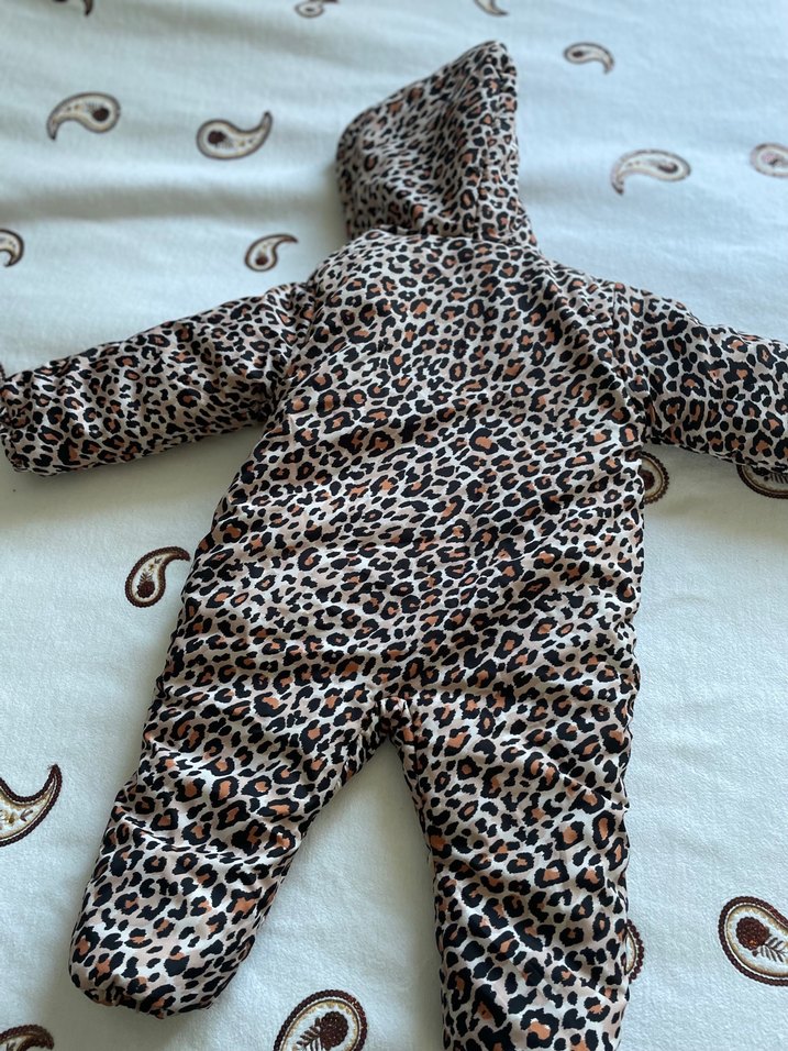 Kürklü Leopar Desenli Bebek Tulumu - Görsel 4