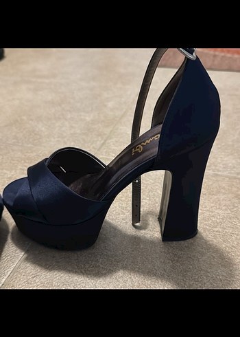 Siyah Platform Topuklu Kadın Gece Ayakkabısı - Görsel 3
