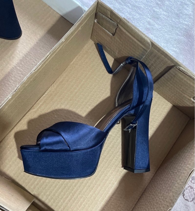 Siyah Platform Topuklu Kadın Gece Ayakkabısı - Görsel 4