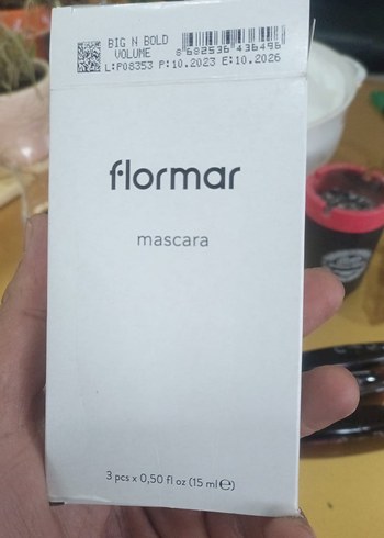 Flormar Siyah Big N Bold Hacim Veren Maskara - Görsel 3