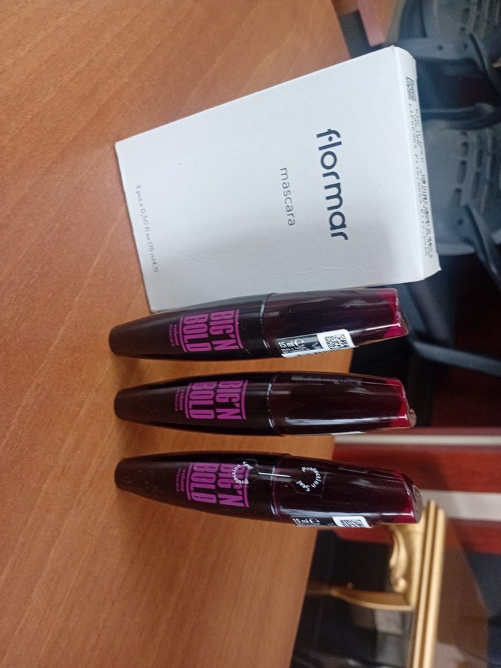 Flormar Siyah Big N Bold Hacim Veren Maskara - Görsel 4