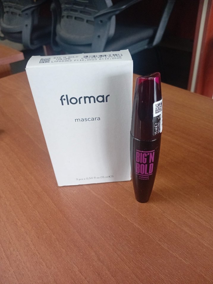 Flormar Siyah Big N Bold Hacim Veren Maskara - Görsel 5