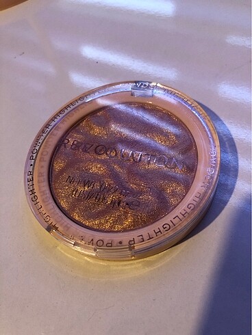 Beden Revolution highlighter