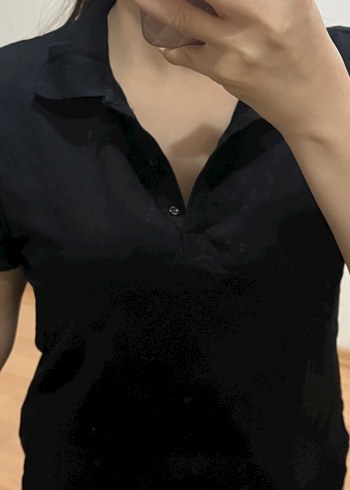 Siyah V Yaka Kısa KolluTişörtü - Görsel 2