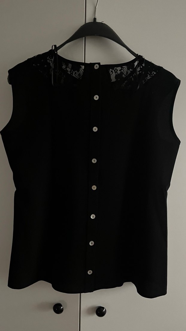 Siyah Pileli Kolsuz Bluz - Görsel 2