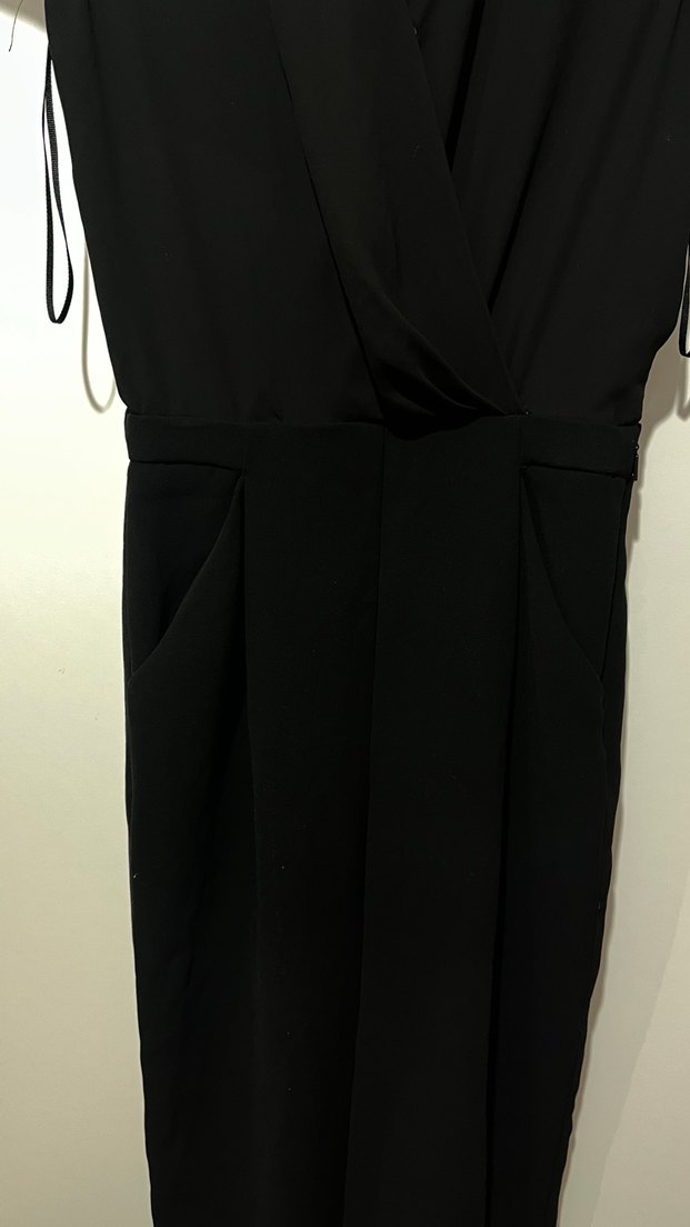 Siyah V Yaka Drapeli Kadın Tulum - Görsel 5