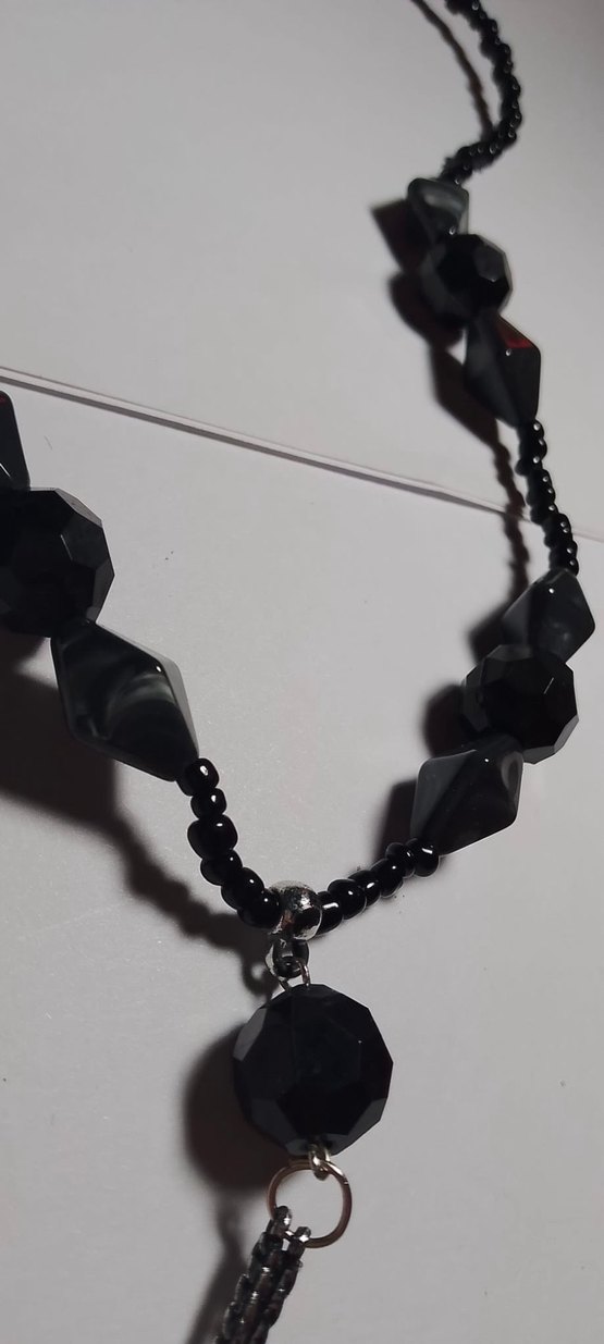 Uzun Siyah Boncuklu Gotik Kadın Kolye - Görsel 2