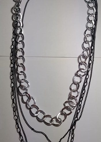 Uzun Siyah Zincirli Gotik Kadın Kolye - Görsel 3
