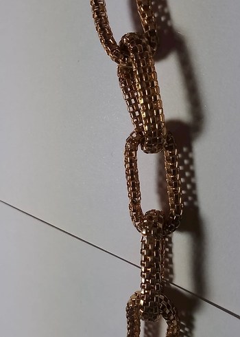 Uzun Zincir Detaylı Altın Renkli Kadın Kolye - Görsel 4