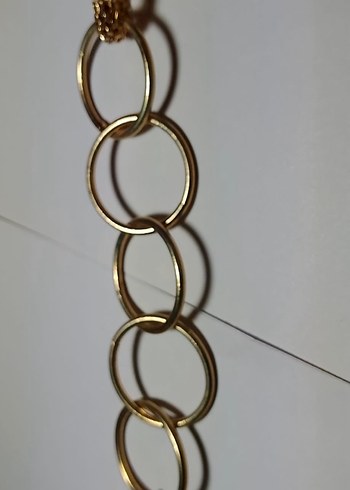 Uzun Zincir Detaylı Altın Renkli Kadın Kolye - Görsel 3