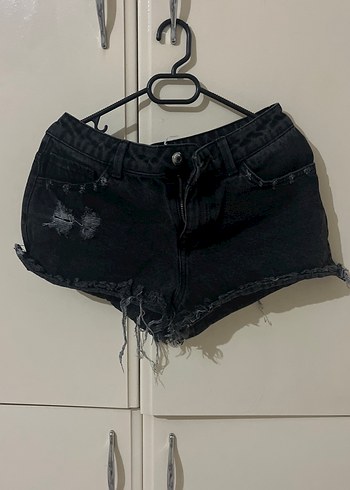 Siyah Bol Kesim Mini Kot Şort