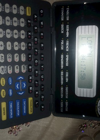 Beden Çok Dilli Elektronik Çevirici ve Hesap Makinesi