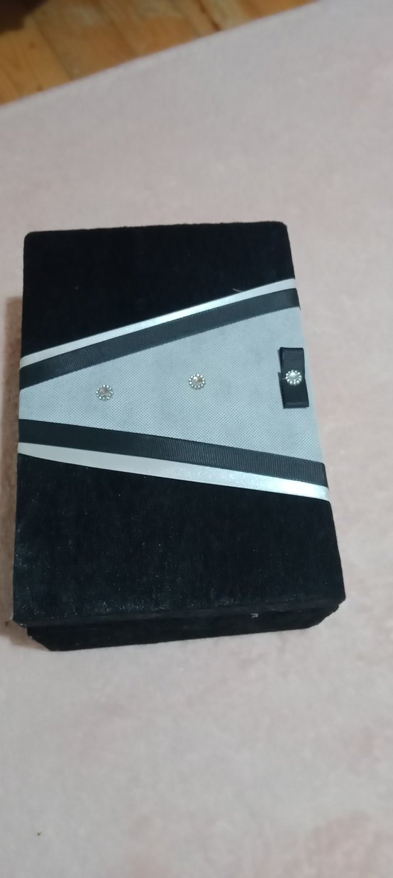 Düğmeli Siyah Desenli Smokin Damat Kutusu - Görsel 3