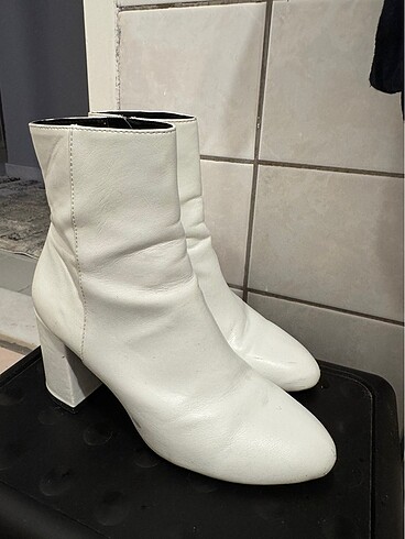 38 Beden Bershka bot