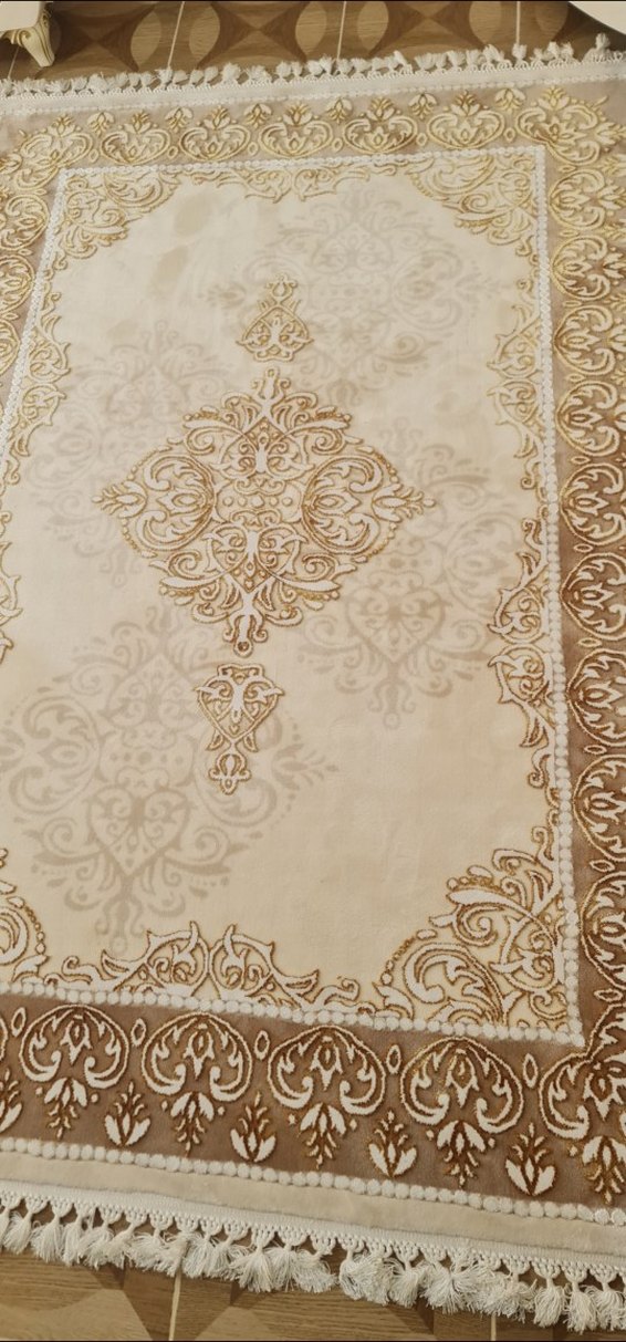 Bej Nakışlı Klasik Halı - Görsel 2