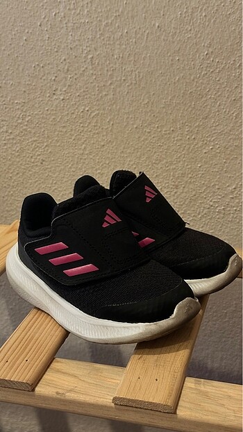 Adidas kız çocuk spor ayakkabı