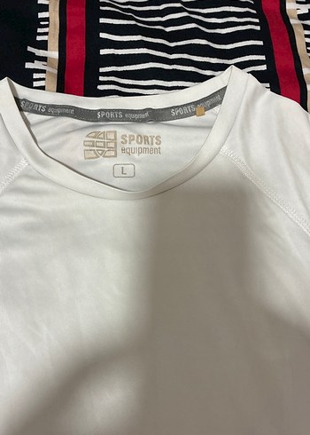 Beyaz Kısa Kollu erkek spor tişörtü - Görsel 2