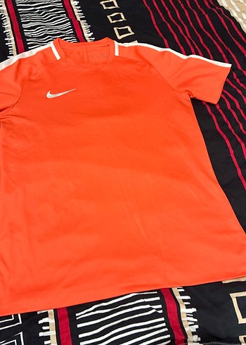 Kırmızı Nike Erkek Kısa Kollu Spor Tişört - Görsel 2