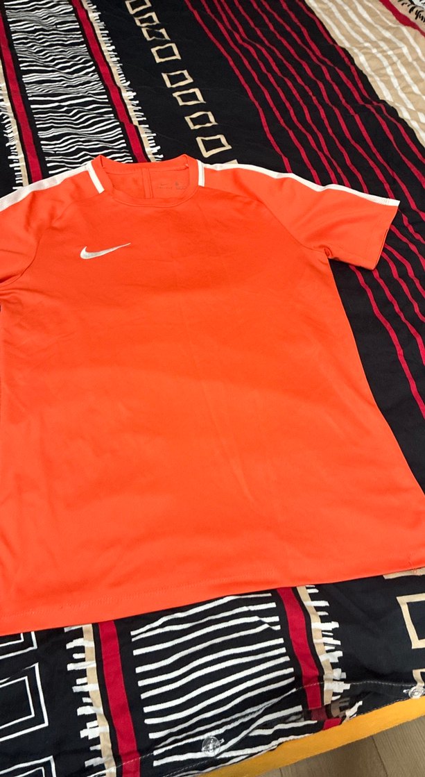 Kırmızı Nike Erkek Kısa Kollu Spor Tişört - Görsel 2