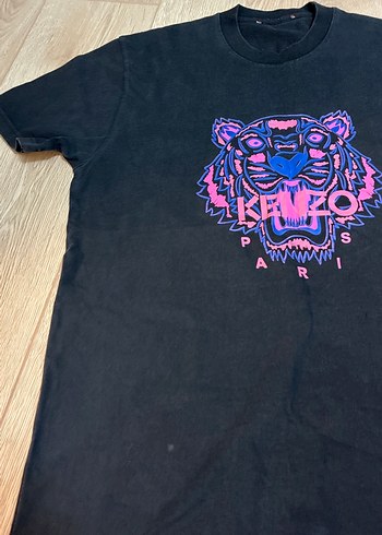 Erkek Mor Baskılı Kısa Kollu Tişört - Görsel 3