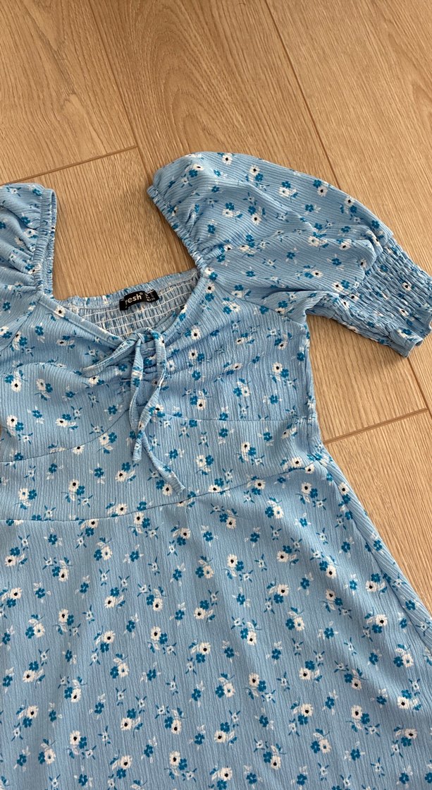 Mavi Çiçekli V Yaka Midi Elbise - Görsel 3