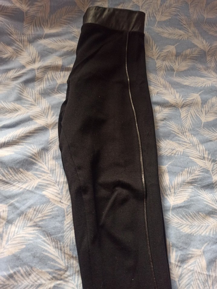 Deri Detaylı Siyah Kadın tayt- pantolon - Görsel 2