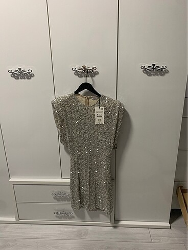 xs Beden Zara pullu ve vatkalı elbise