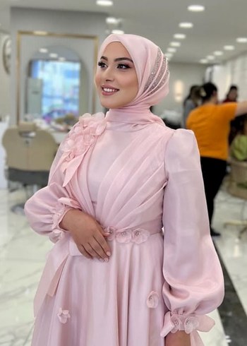 Pembe Drapeli Uzun Tesettür Abiye - Görsel 4