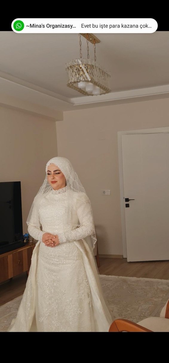 Uzun Kollu Yüksek Yakalı Beyaz Balık Gelinlik - Görsel 5