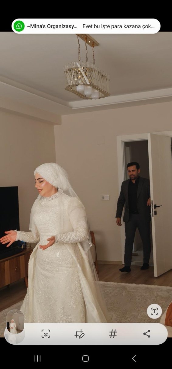 Uzun Kollu Yüksek Yakalı Beyaz Balık Gelinlik - Görsel 3