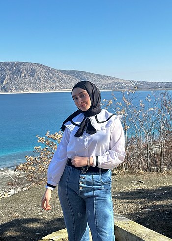 Beyaz Kemerli Uzun Kollu Kadın Bluz - Görsel 4