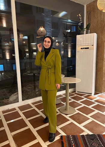 Kahverengi Kuşaklı Uzun Kadın Takım Elbise - Görsel 3