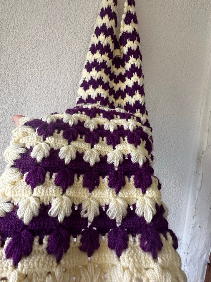 Mor Beyaz Örgü Mutfak Önlüğü - Görsel 3