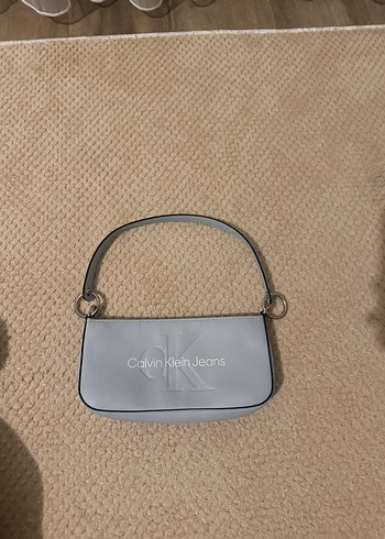 Calvin Klein Jeans Minimalist Buz Mavisi El Cantasi