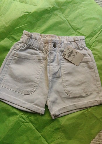 Kızlar için Beyaz Pamuklu k
Kanvars Beli Kemerli Şort - Görsel 2