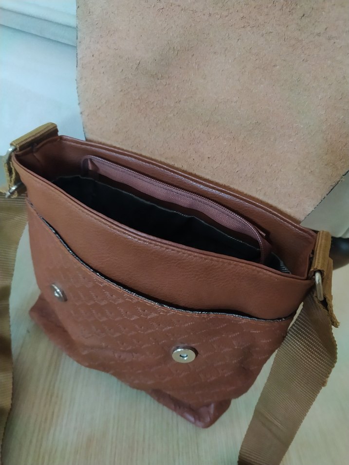 Kahverengi Kilitli Erkek Omuz Çantası - Görsel 2