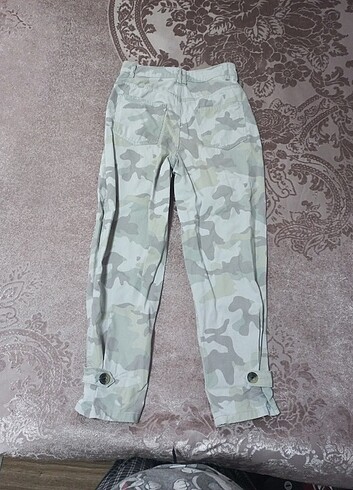BERSHKA KARGO PANTOLON