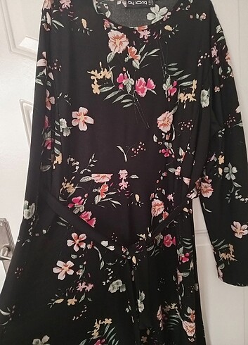 xl Beden Çiçekli kadın elbise