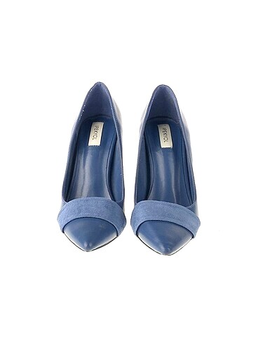 36 Beden ipekyol Stiletto %70 İndirimli.