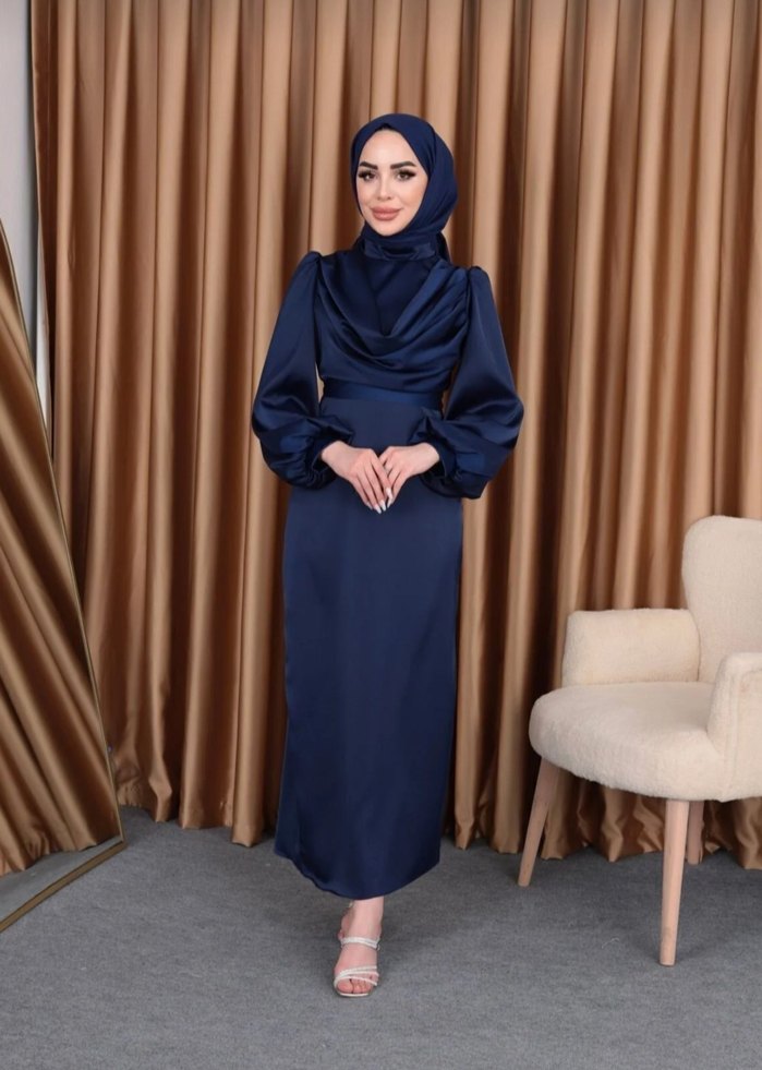 Lacivert Uzun Saten Elbise - Görsel 3