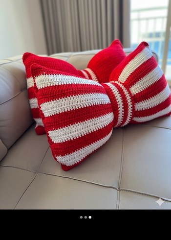 Bej Örgü Desensiz Papyon Yastık - Görsel 2