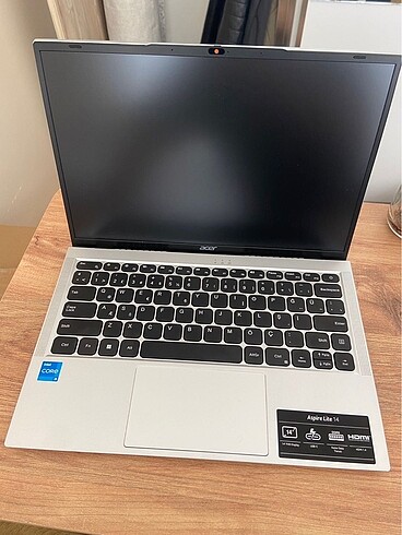 Acer Acele aspire life 14 laptop