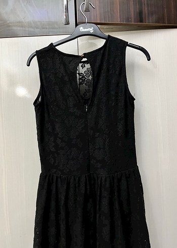 Siyah Dantel Detaylı Midi Gotik Elbise - Görsel 2