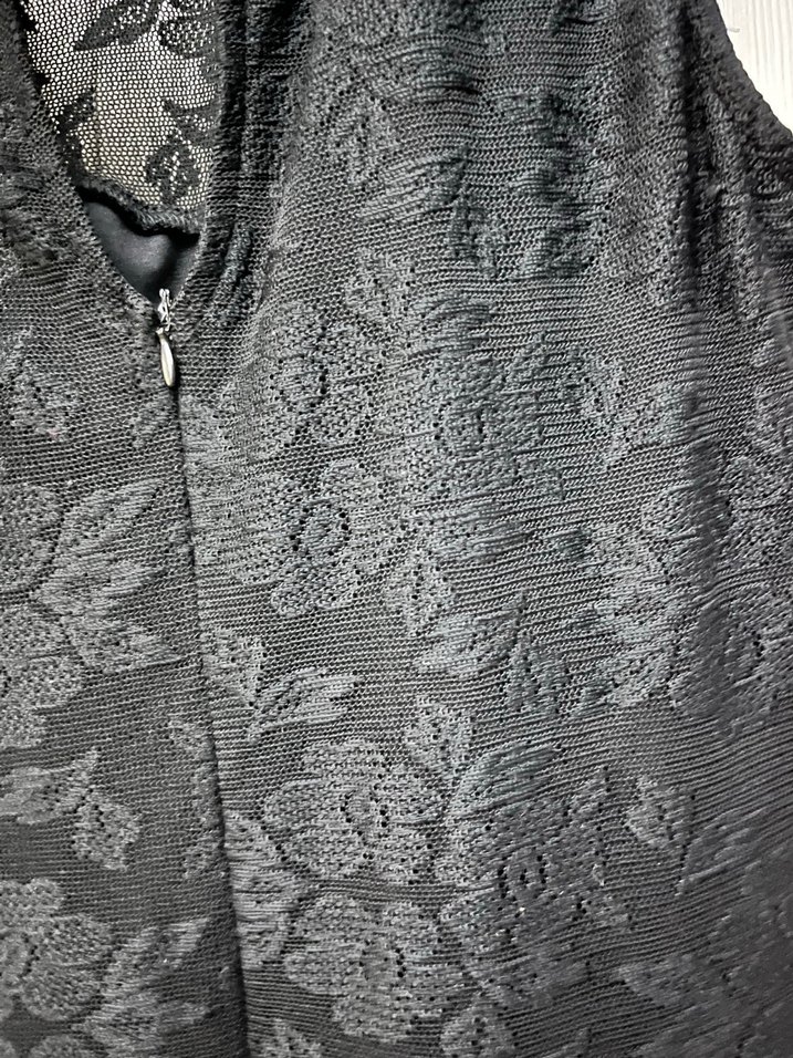 Siyah Dantel Detaylı Midi Gotik Elbise - Görsel 5